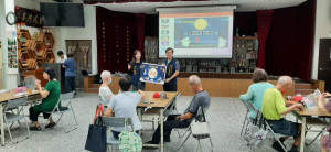 桃園市政府警察局走入社區，前往中壢關懷據點推廣識詐與廉政宣導。