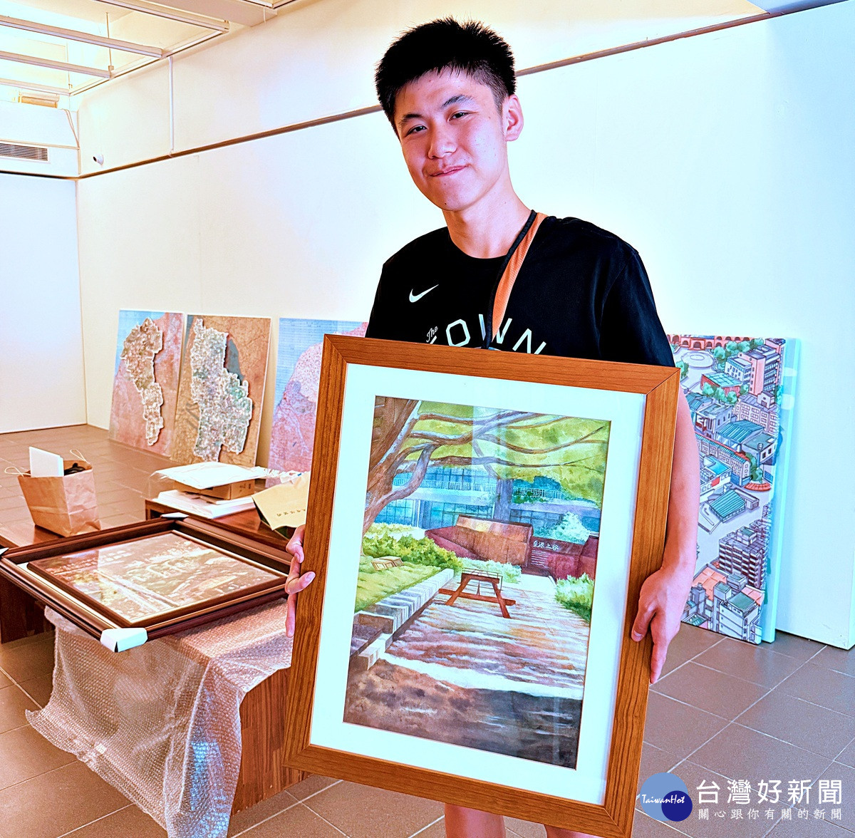 《恩典湧流》由李振銘校友以水彩呈現中原校景。