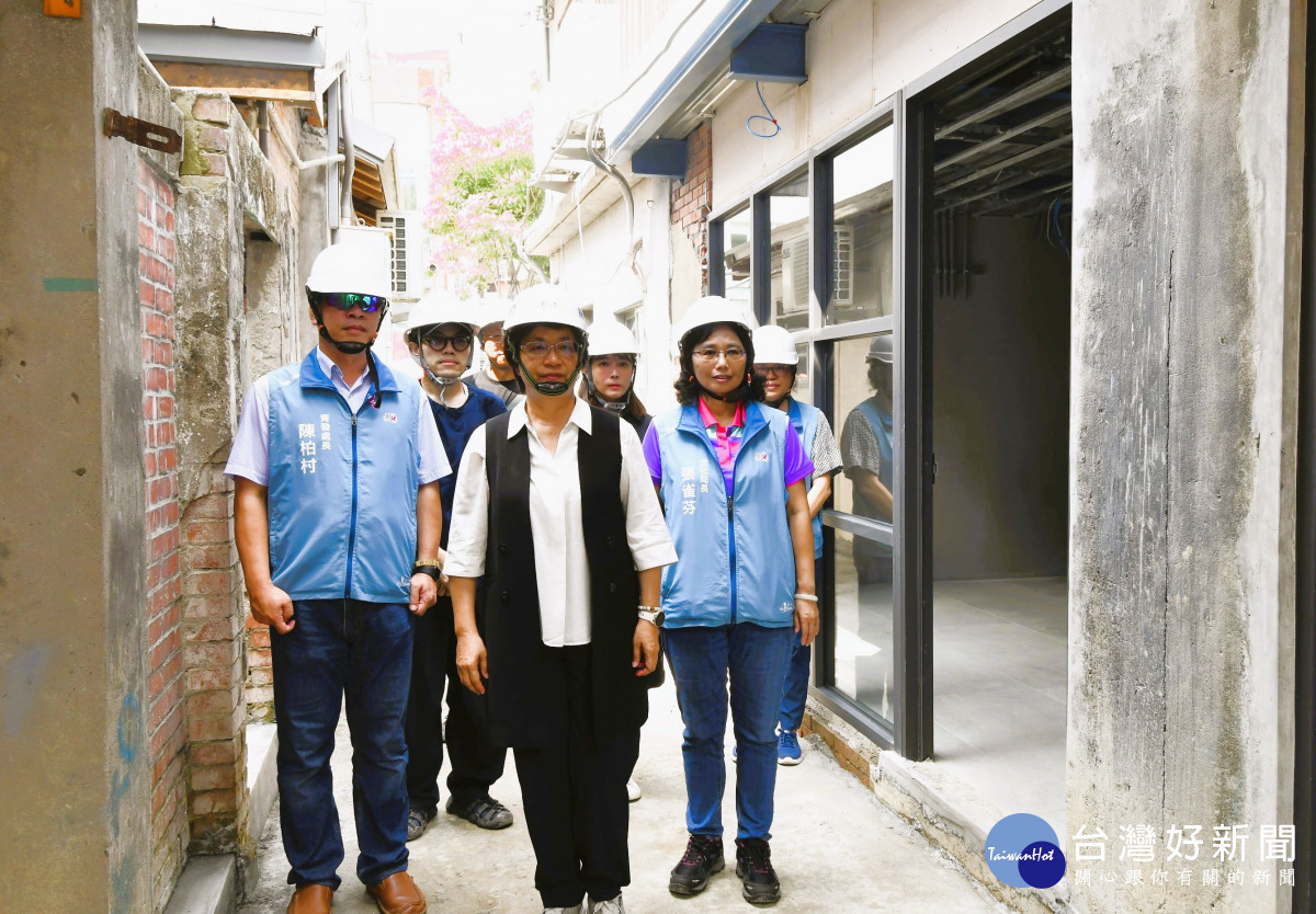 2025台灣設計展在彰化倒數11天　，「人人百貨」亮點搶先曝光，縣長王惠美前往視察進度並為展覽祈福。圖／記者鄧富珍翻攝