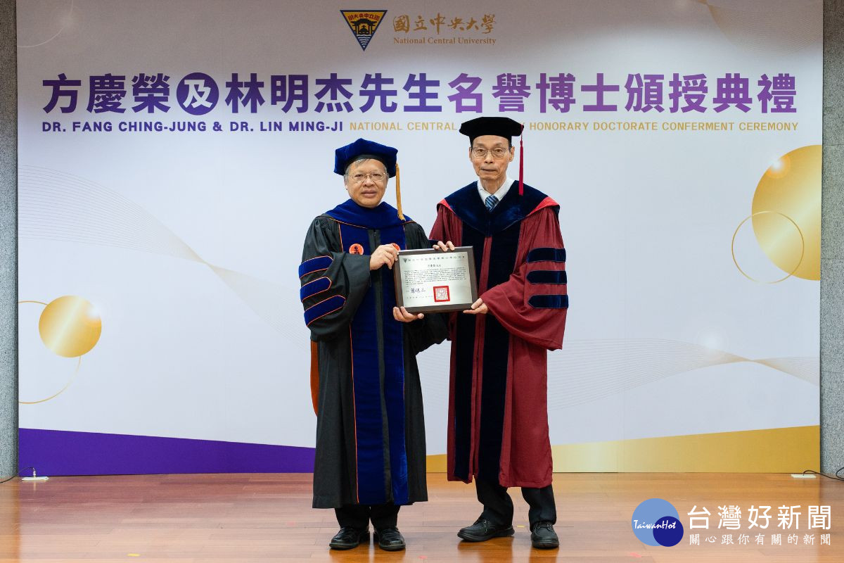 方慶榮先生為陽光社會福利基金會創會董事之一，落實洗車及重建中心服務，提升社會服務品質，為社福領域立下典範。