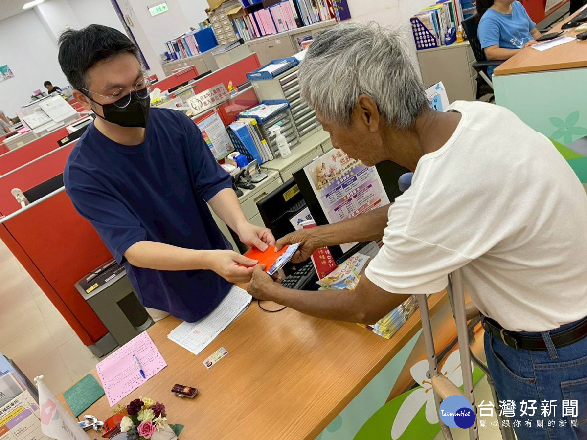 受惠民眾安心過節，溫馨團圓。