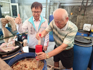 環保酵素發酵成品(發酵3個月)。