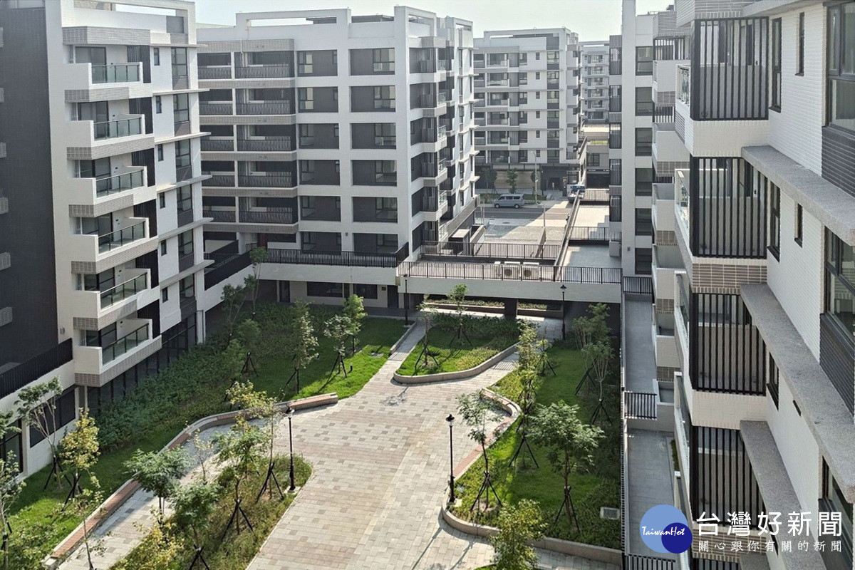 航空城安置住宅9成住戶完成初驗，街廓社區景觀。<br />
