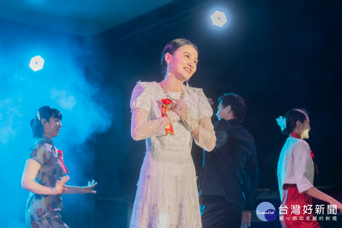 「一村喜事-中秋樂桃桃」舞台劇活動於中壢區馬祖新村登場。