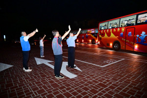 竹縣鏟子超人出發。