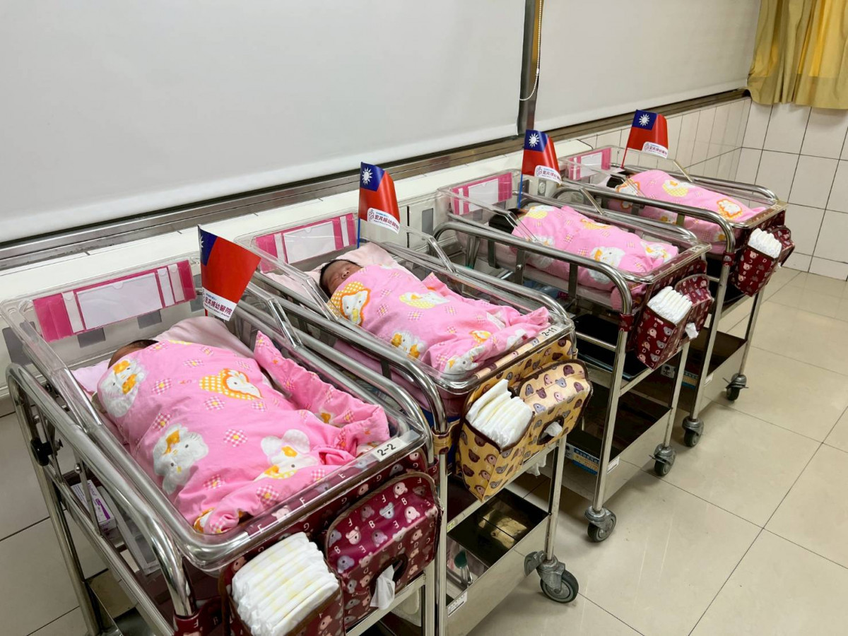宏其婦幼醫院喜迎國慶寶寶！院內已順利接生4名國慶寶寶。
