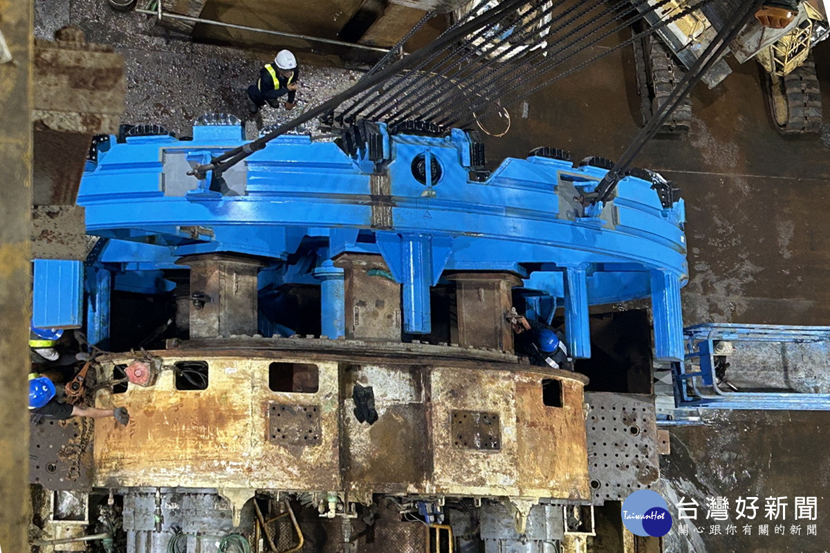 全力推進八德捷運建設，桃園捷運綠線今年第6台潛盾機發進。<br />
