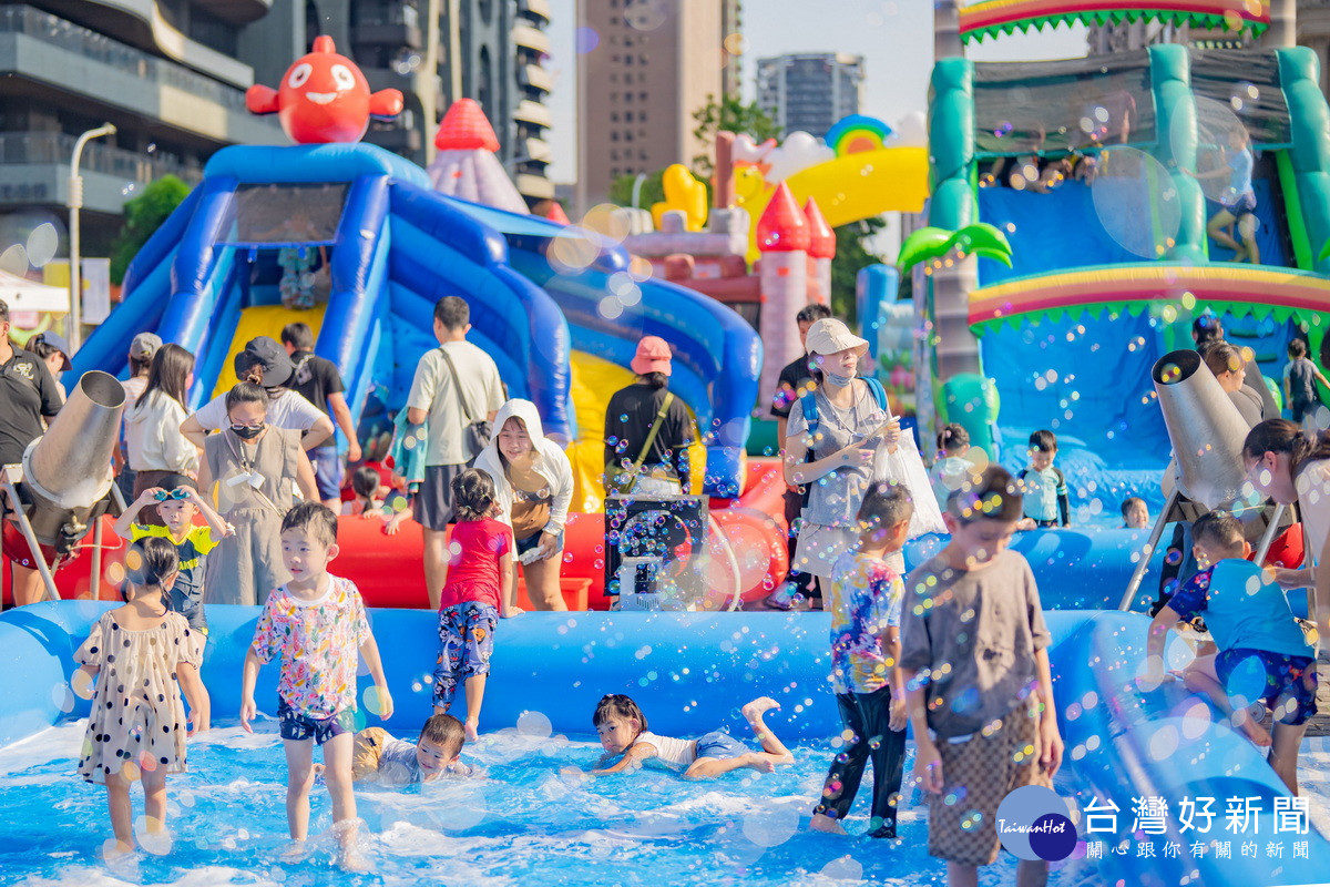 「有愛無礙·親子FUN派對」活動於桃園藝文廣場歡樂登場。<br />
