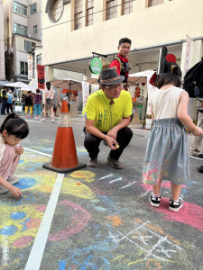 彰化市「行人優先區」街道實驗隆重登場，打造友善行人新示範。圖／記者鄧富珍翻攝