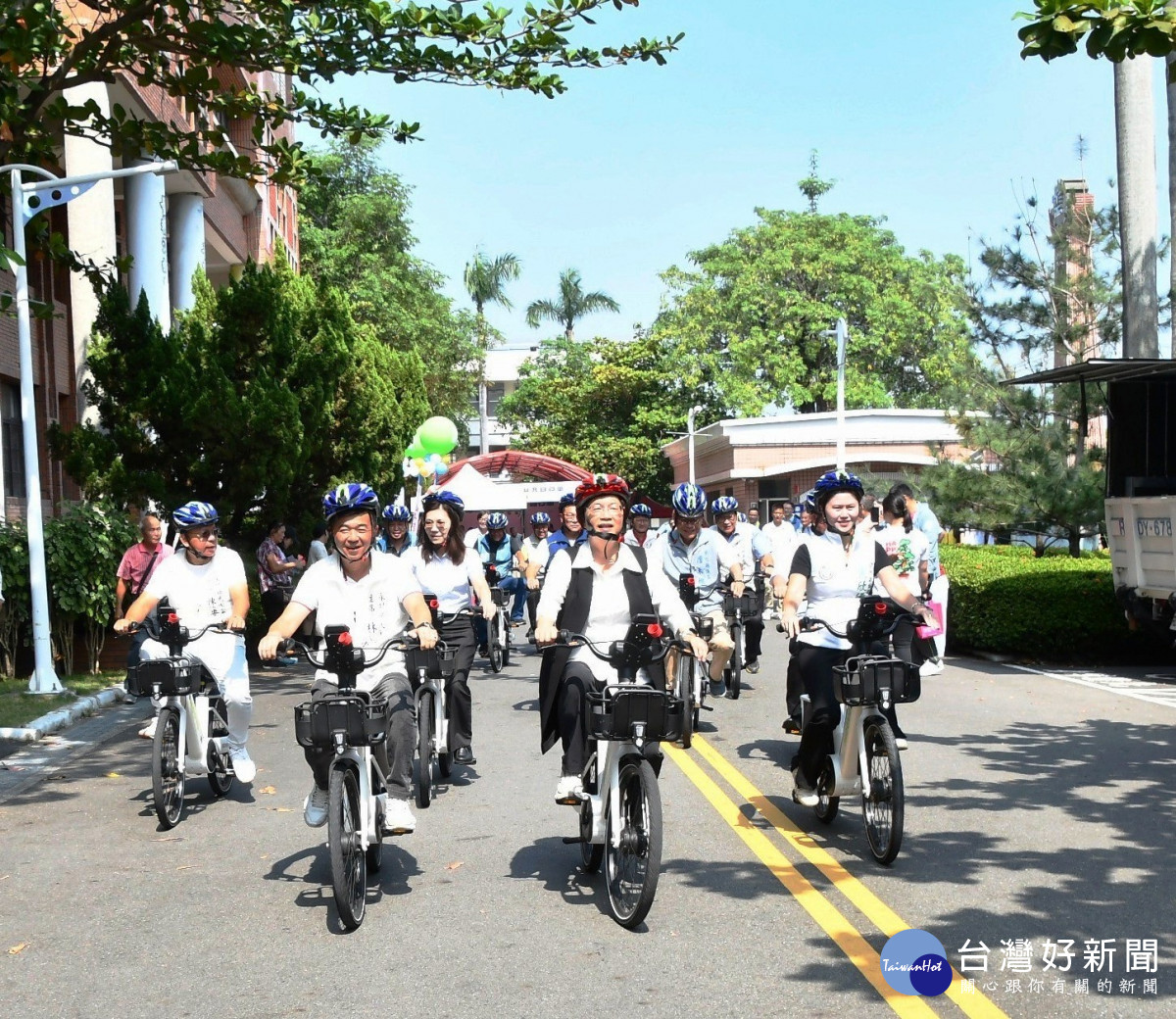 彰化MOOVO公共自行車進駐永靖，縣內第10鄉鎮導入低碳交通服務。圖／記者鄧富珍翻攝