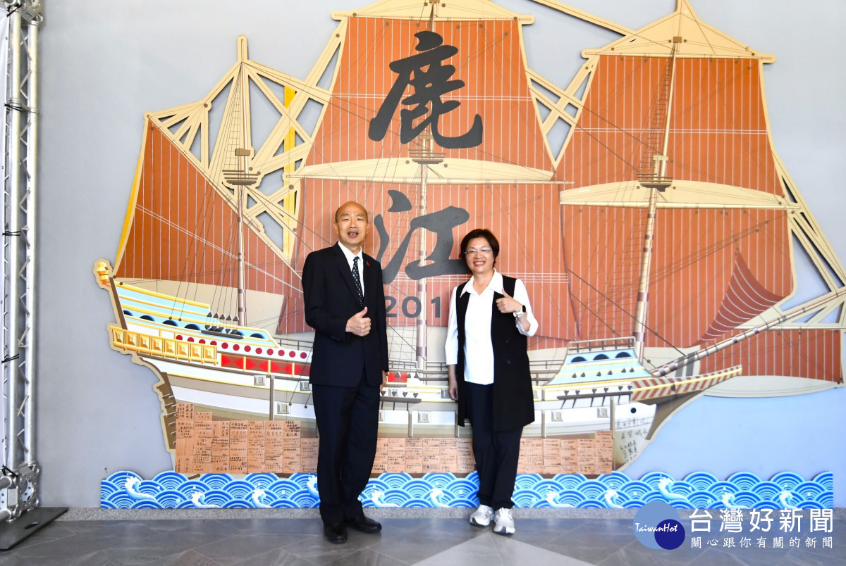 韓國瑜院長參訪台灣設計展，盛讚彰化展區創意豐富、高手在民間。圖／記者鄧富珍攝