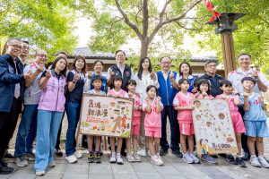 桃園市長張善政出席「民權路X成功路藝文生活通學步道完工視察」大合影。