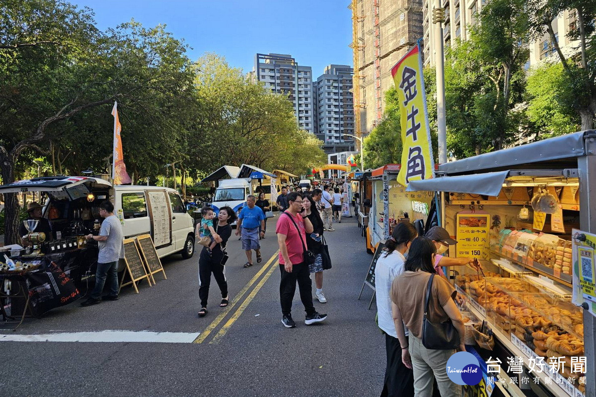 營造一商圈一特色，中路親子咖啡節歡樂登場。