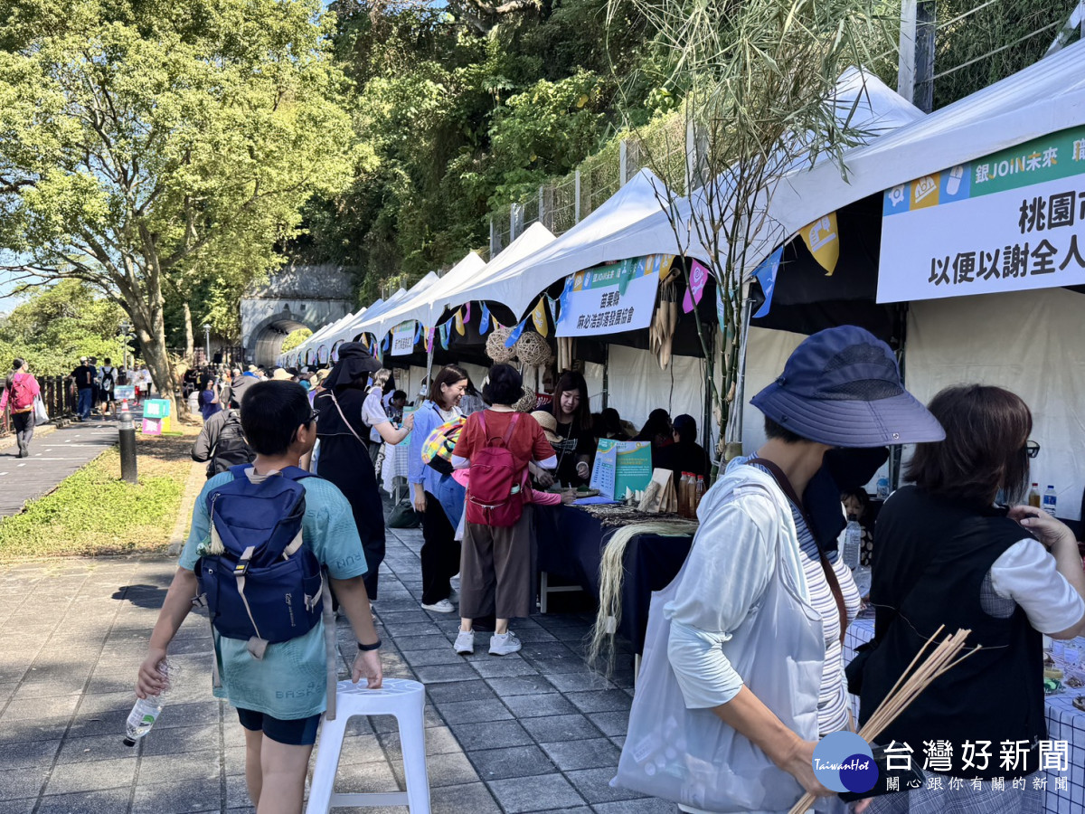 「銀JOIN未來 職涯亮起來健走活動」活動盛大登場，吸引逾千人一同前前來健走。