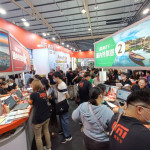 台中國際旅展首日吸引爆滿人潮湧入。