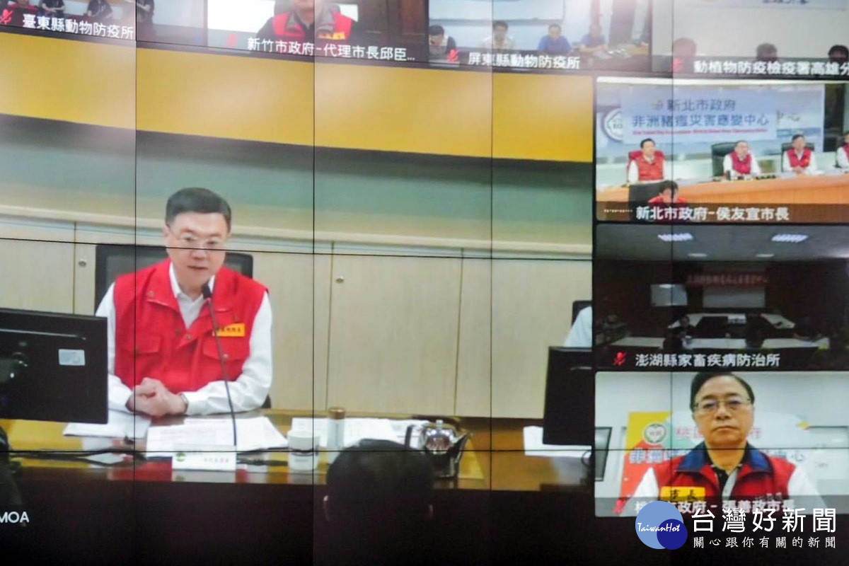 行政院長卓榮泰於視訊會議上說明。<br />
