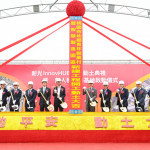 張市長及來賓執鏟動土。