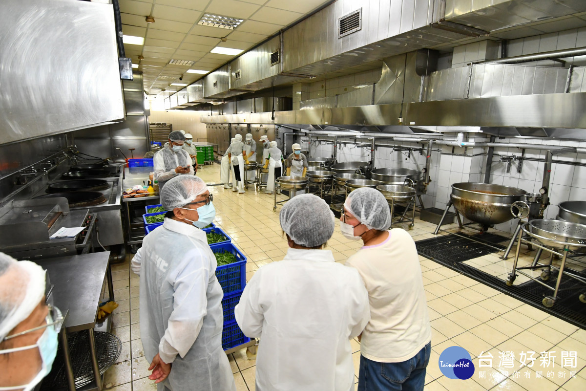 守護學童餐桌安全,彰化縣校園午餐嚴把關、防疫不減營養。圖/彰化縣政府提供