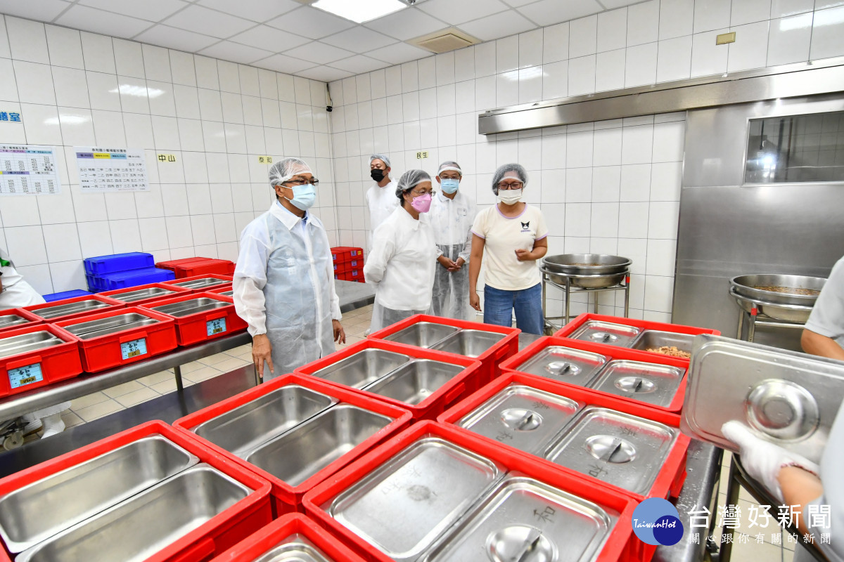 守護學童餐桌安全,彰化縣校園午餐嚴把關、防疫不減營養。圖/彰化縣政府提供