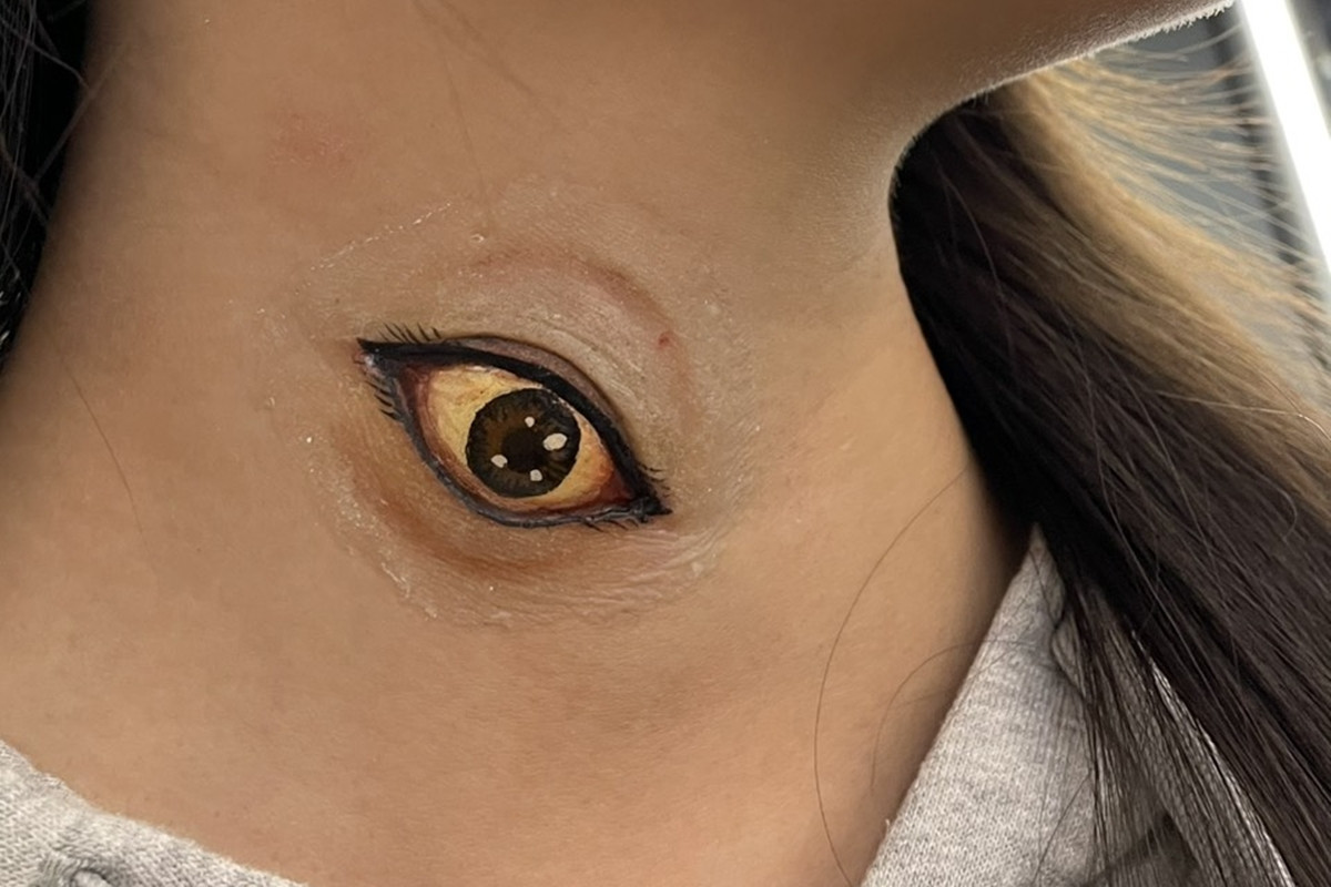 第三隻眼特效妝。(弘光科大提供)