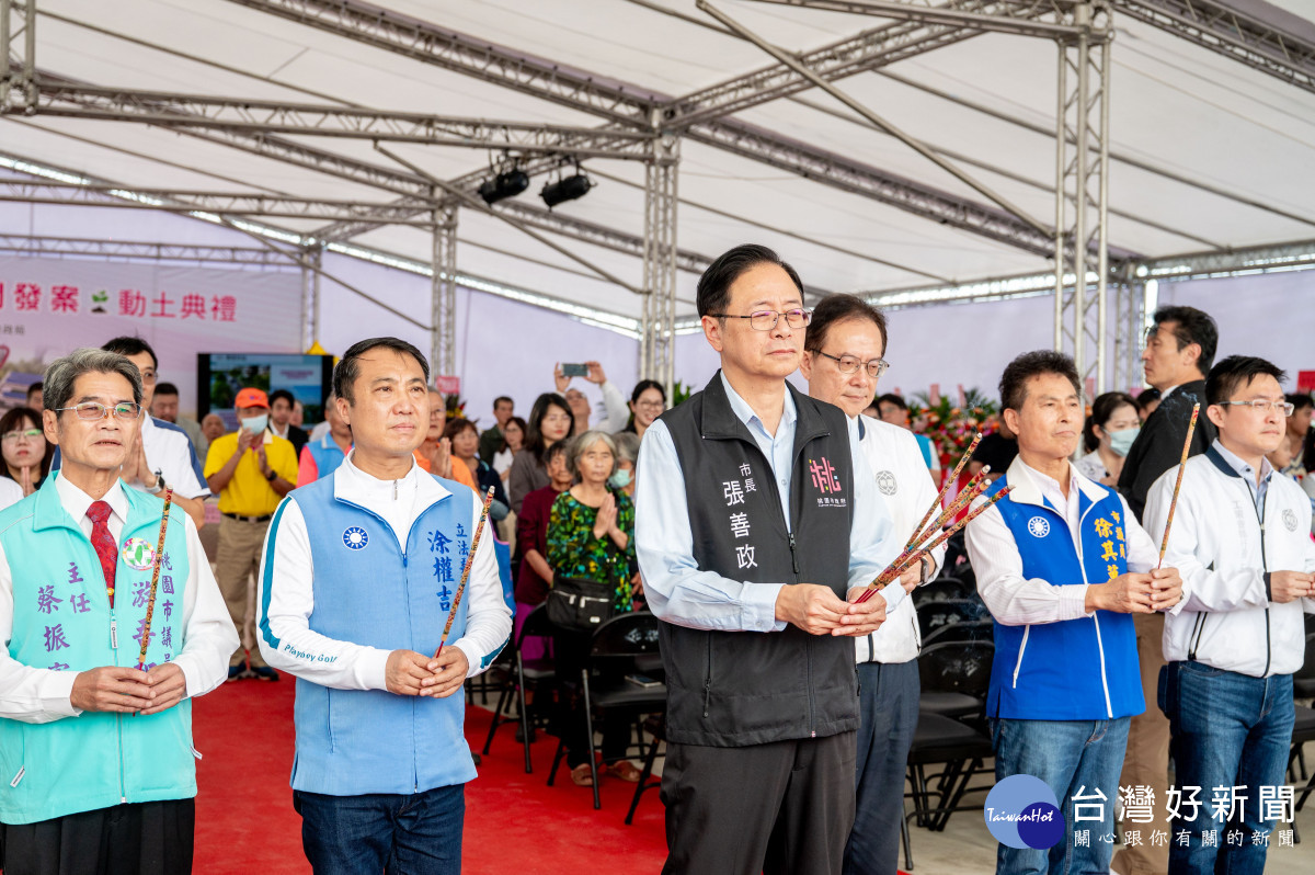 張市長為沙崙智慧產業園區動土祈福。