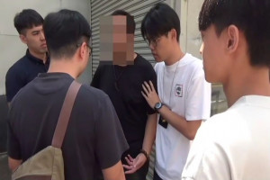 嘉義市警局專案小組及時查獲面交車手／陳致愷翻攝