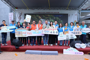 「泉柿原味」行銷泰安溫泉、甜柿　鍾東錦允諾提升交通建設