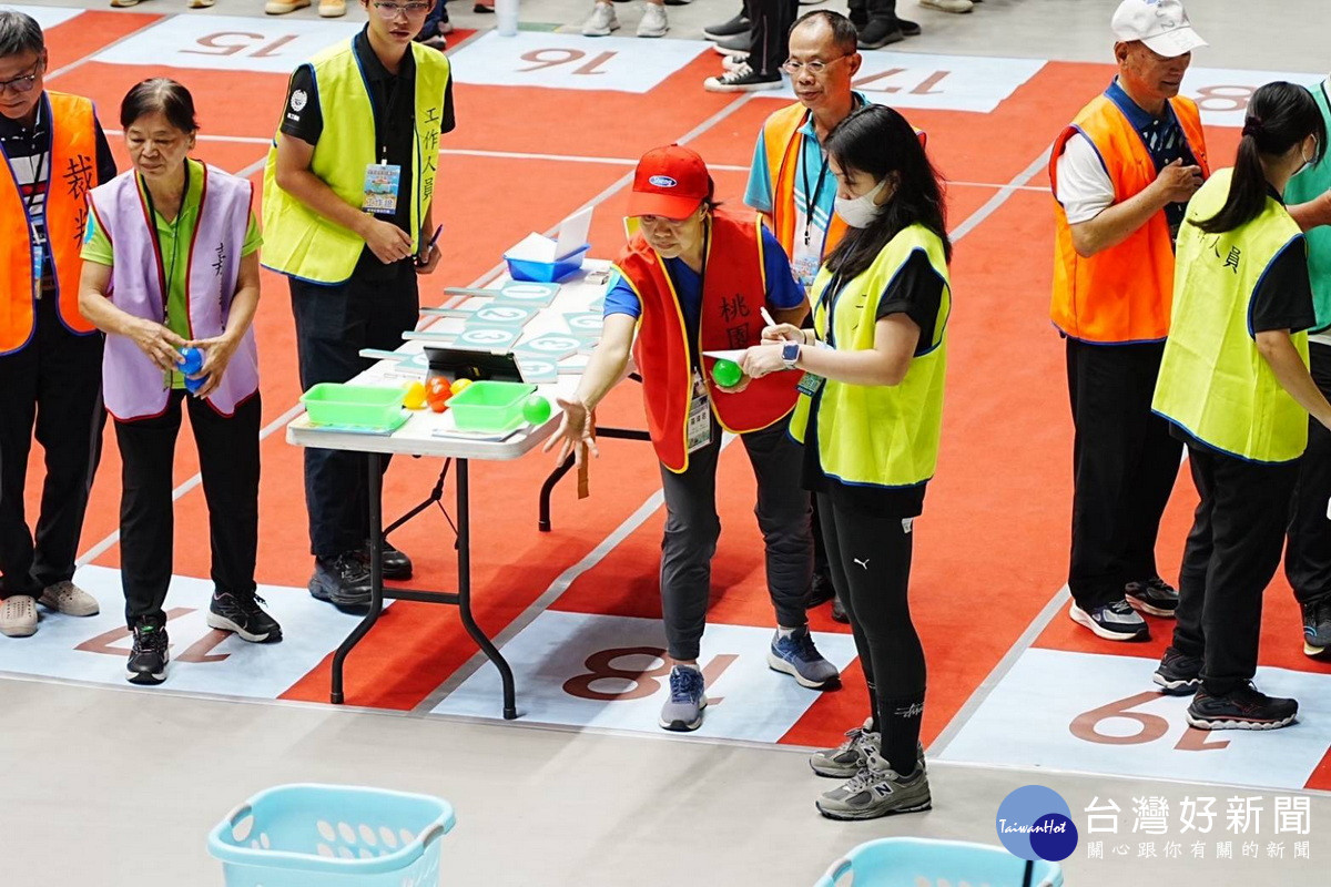 桃園環保志工隊參加全國環保競賽大放異彩，勇奪4項特優寫下榮耀。<br />
