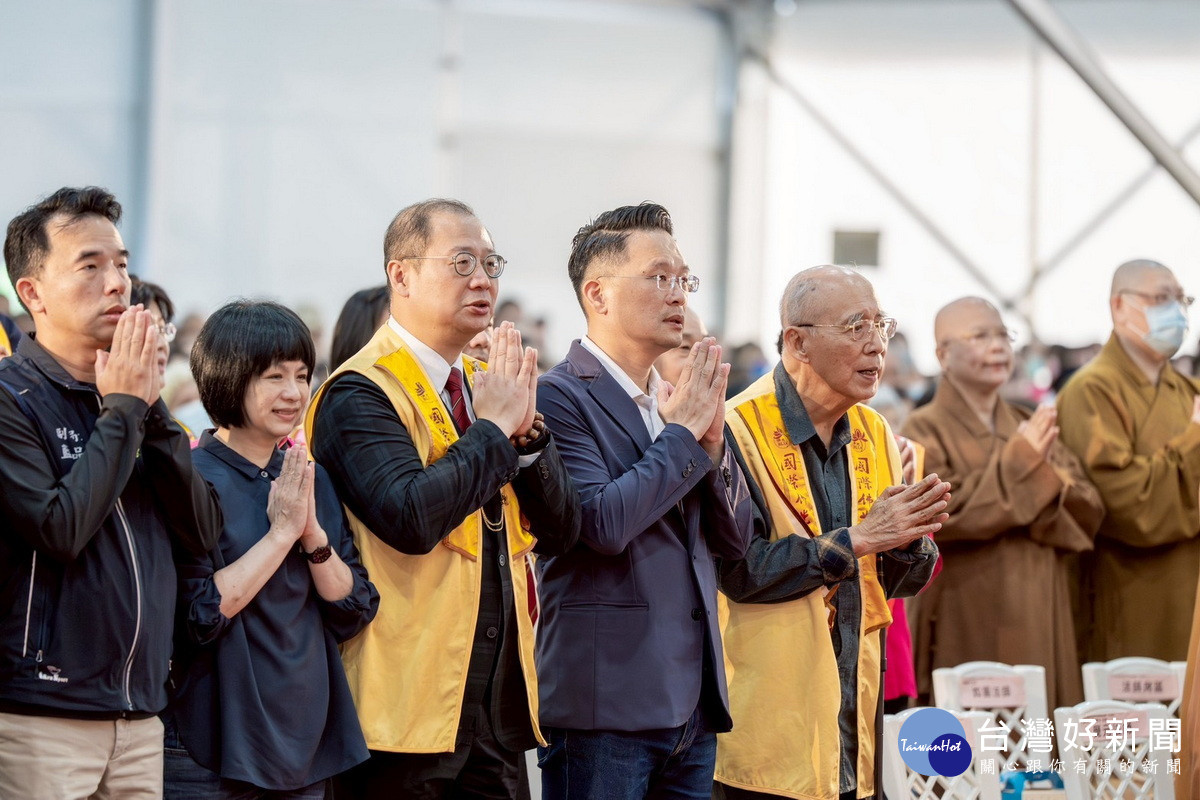 桃園市副市長蘇俊賓出席「國際佛光會中華總會桃竹苗區協會2025年會暨蔬食樂活三好家庭日」。