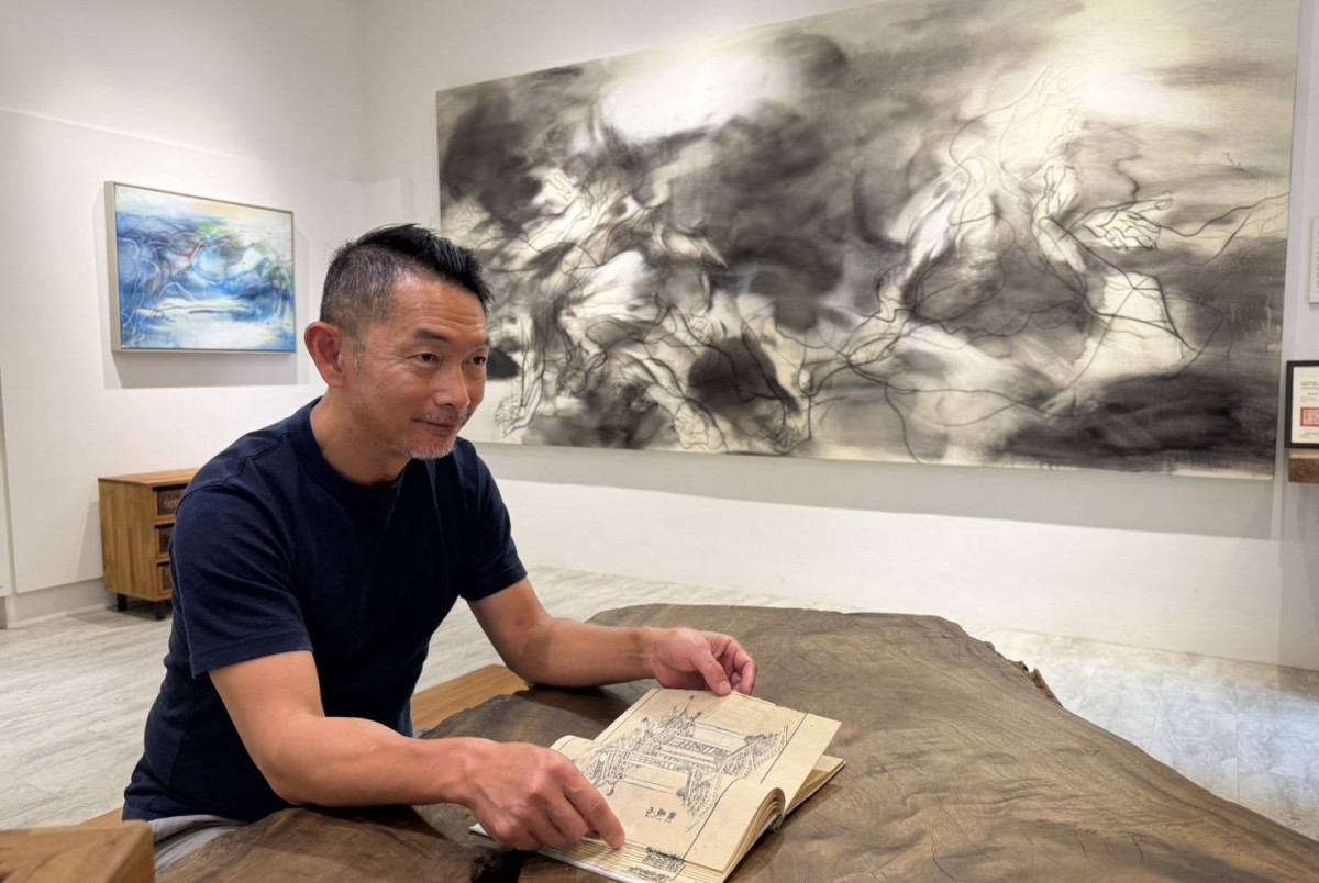 圖說:黃兆麟收藏橫跨古今與東西文化，空間展示為當代藝術家黃承遠作品。