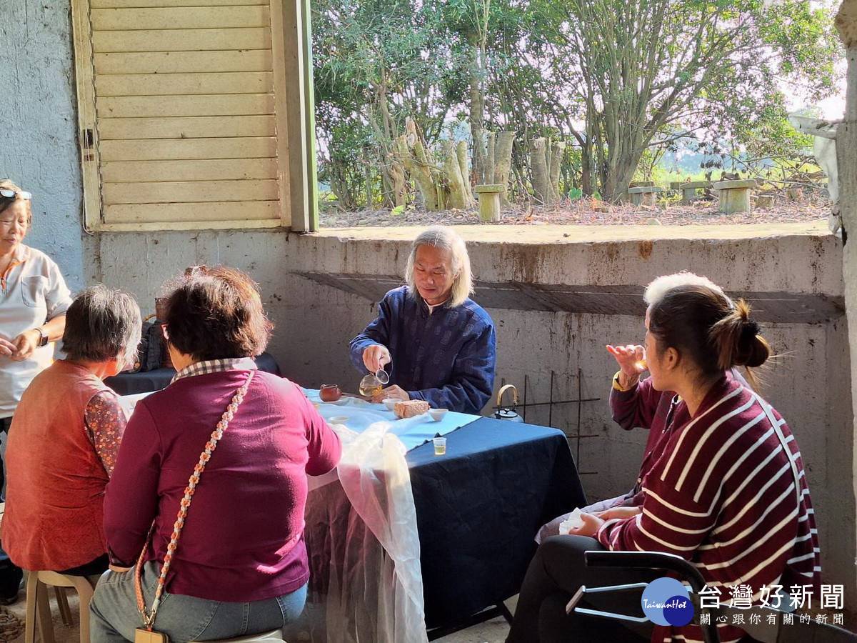 巡田祭歡迎親子參與。（名間鄉產業觀光發展協會提供）