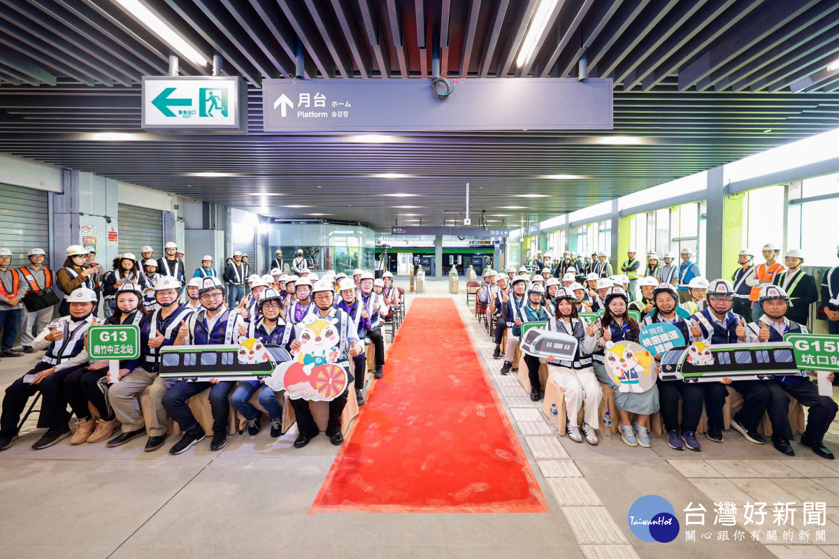 視察活動圓滿成功大合影。