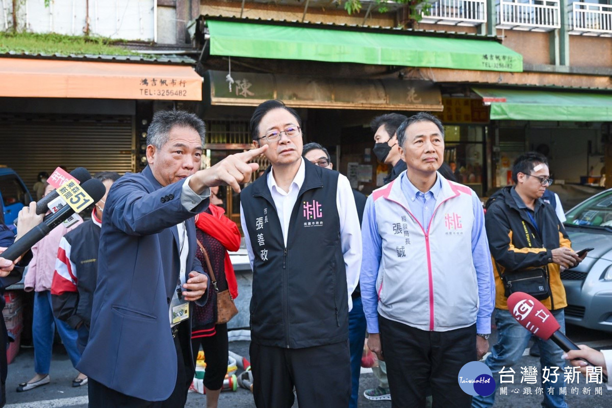 張市長赴南門市場關心救災情形。