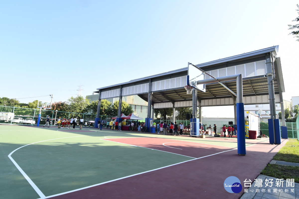 北斗首座風雨球場啟用,打造全民運動新亮點。圖/記者鄧富珍攝