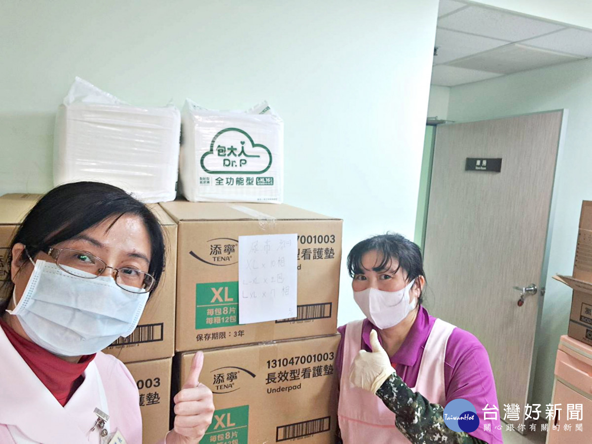 捐贈物資讓醫護人員於發現弱勢住院民眾時,能第一時間給予最及時且最實質的幫助