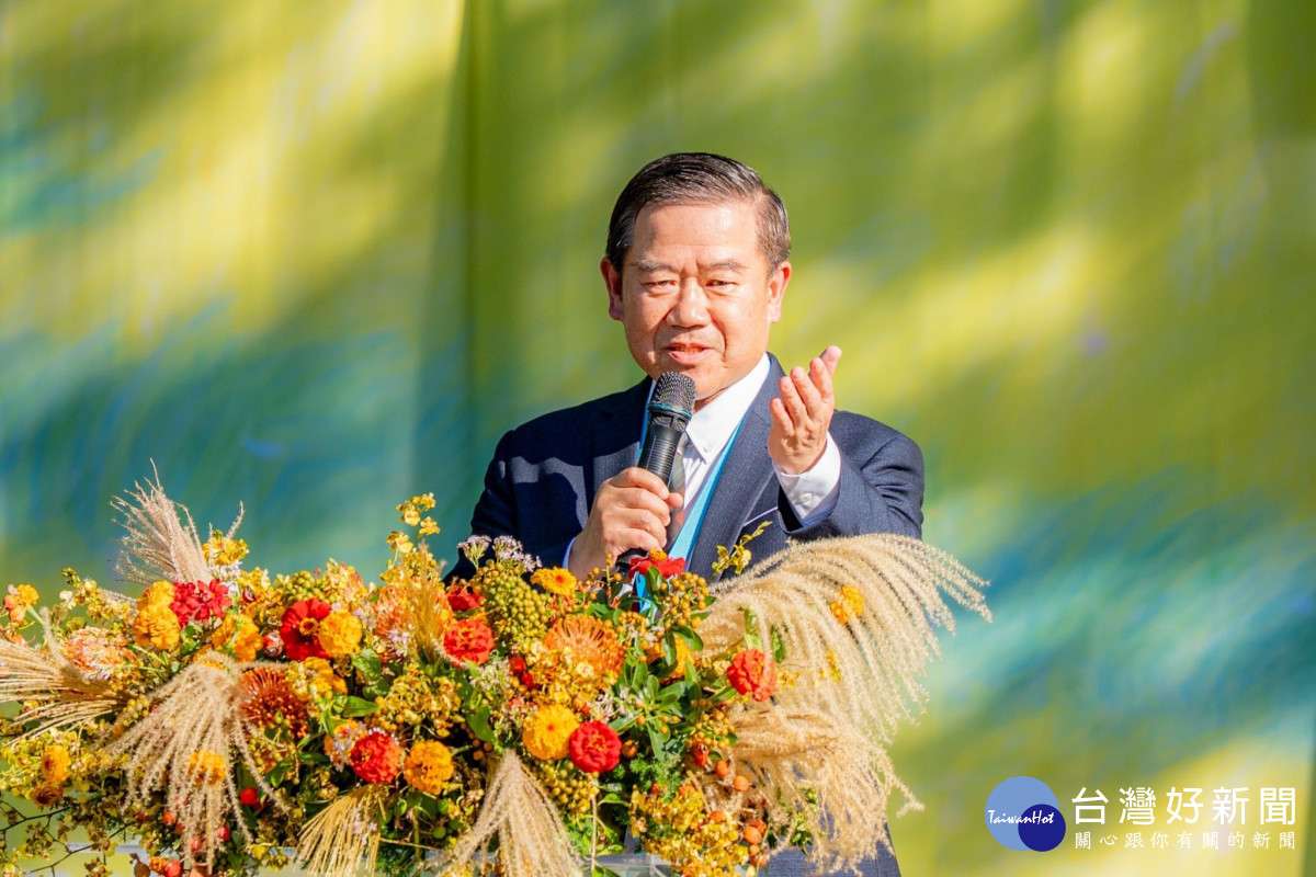 佳世達科技董事長暨執行長陳其宏致詞。