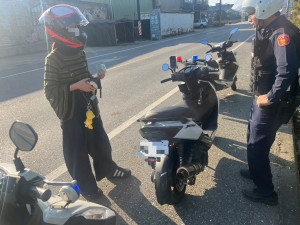 為維護行人通行安全，楊梅分局自11月份起執行「行人交通安全大執法」專案勤務。