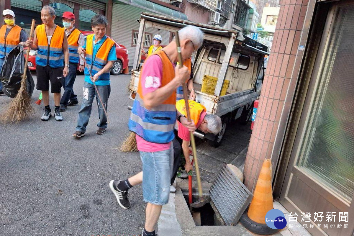 因應鳳凰颱風來襲，桃園市政府水務局已啟動防汛應變強化防汛整備。