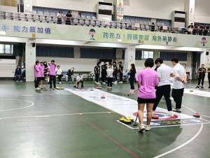 全國大專院校冰壺錦標賽。林重鎣