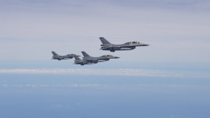 中華民國空軍F-16戰鬥機。（圖／資料照片，圖源：總統府Flickr）