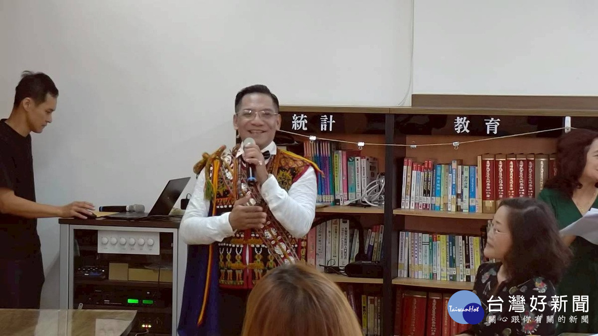 林碧霞《島嶼之眼》水彩寫生個展暨<br />
義賣活動 於崇實高工圖書館溫暖開展<br />
