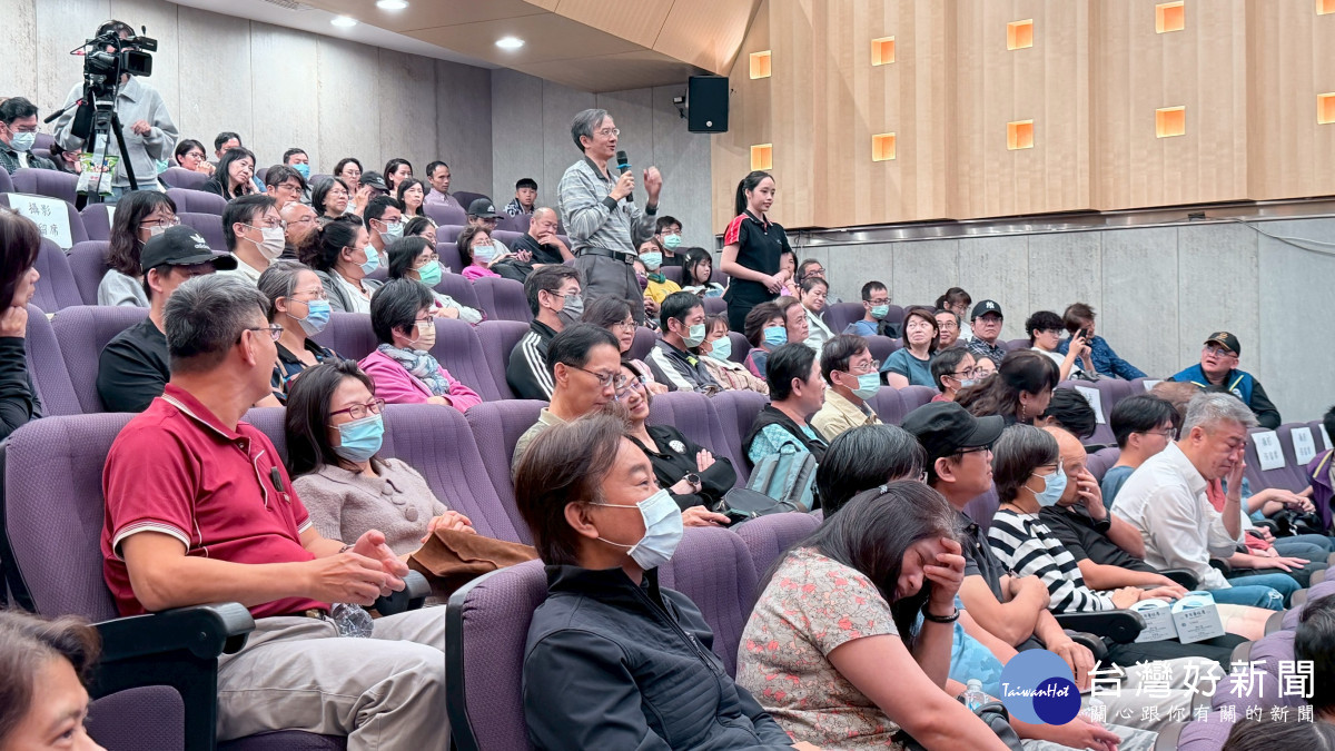 元智大學「家長訪校日」,今年吸引近300位家長參與