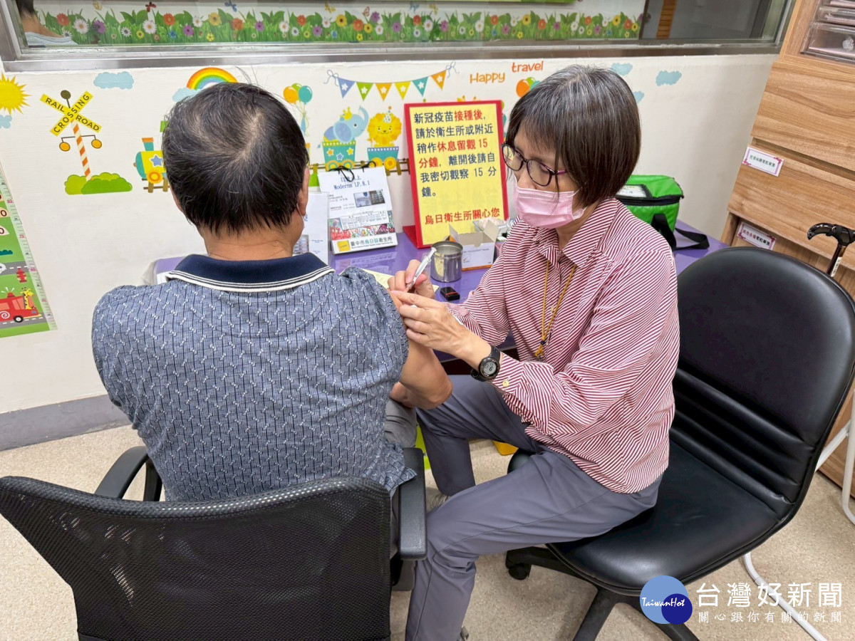 衛生局呼籲高風險對象儘快完成流感疫苗及新冠肺炎疫苗接種