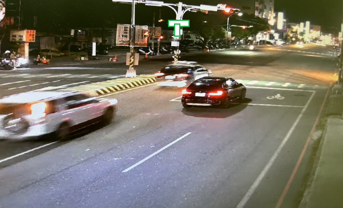 一家三口的緊急旅程,彰警暖心開道助孕婦及時就醫。圖/彰化縣警局提供