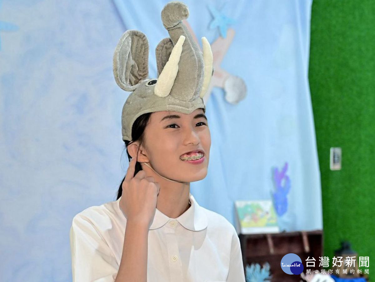 完成外耳重建小耳症少女周筠恩擔任主角戲劇演出