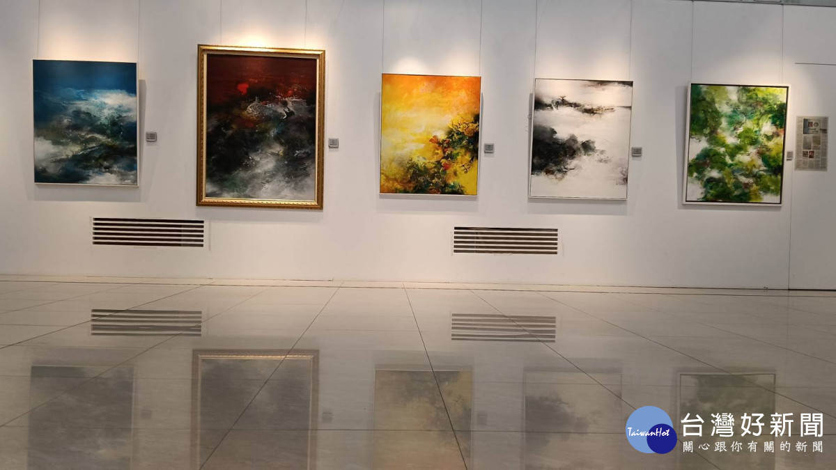 黃意會以深厚筆觸追憶文學女作家三毛,推出《不要告別-三毛與我的台灣印記》個展