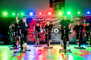 飛輪團隊學生展演。