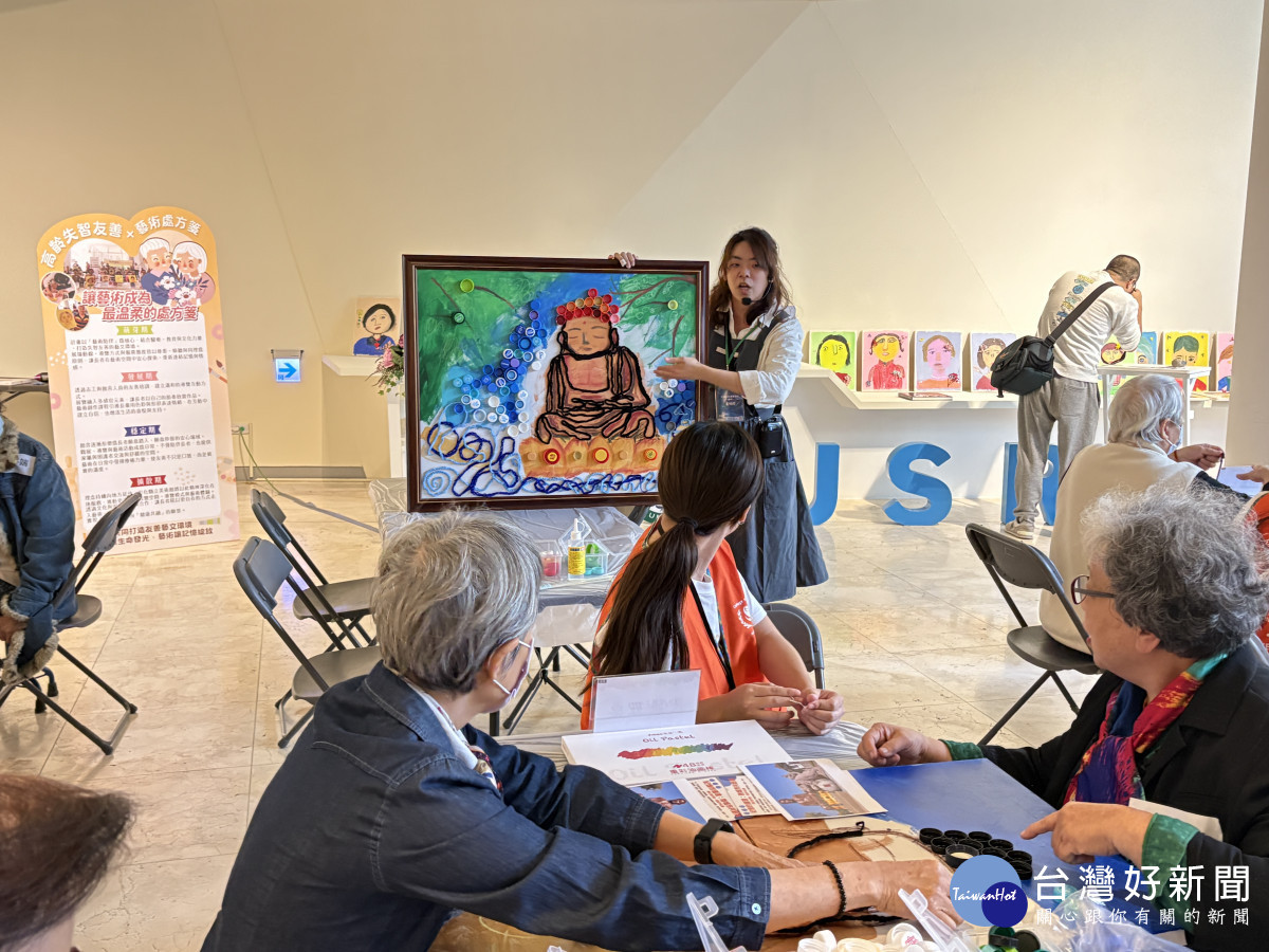 「畫出回憶與幸福」 彰化長輩美術館藝術療癒心靈。圖/文化局提供