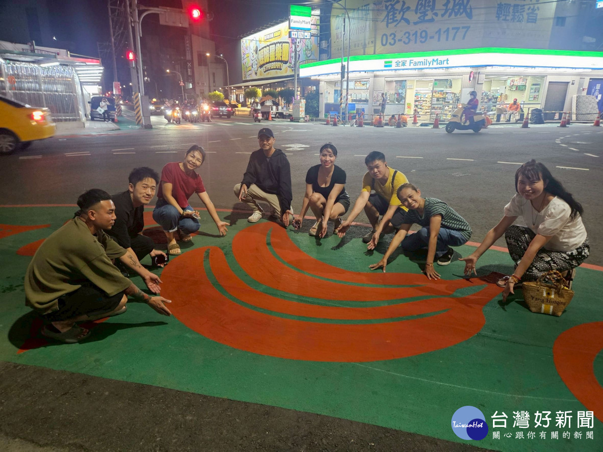 桃園市政府經濟發展局積極推動「新住民移工商圈美學提升計畫」。