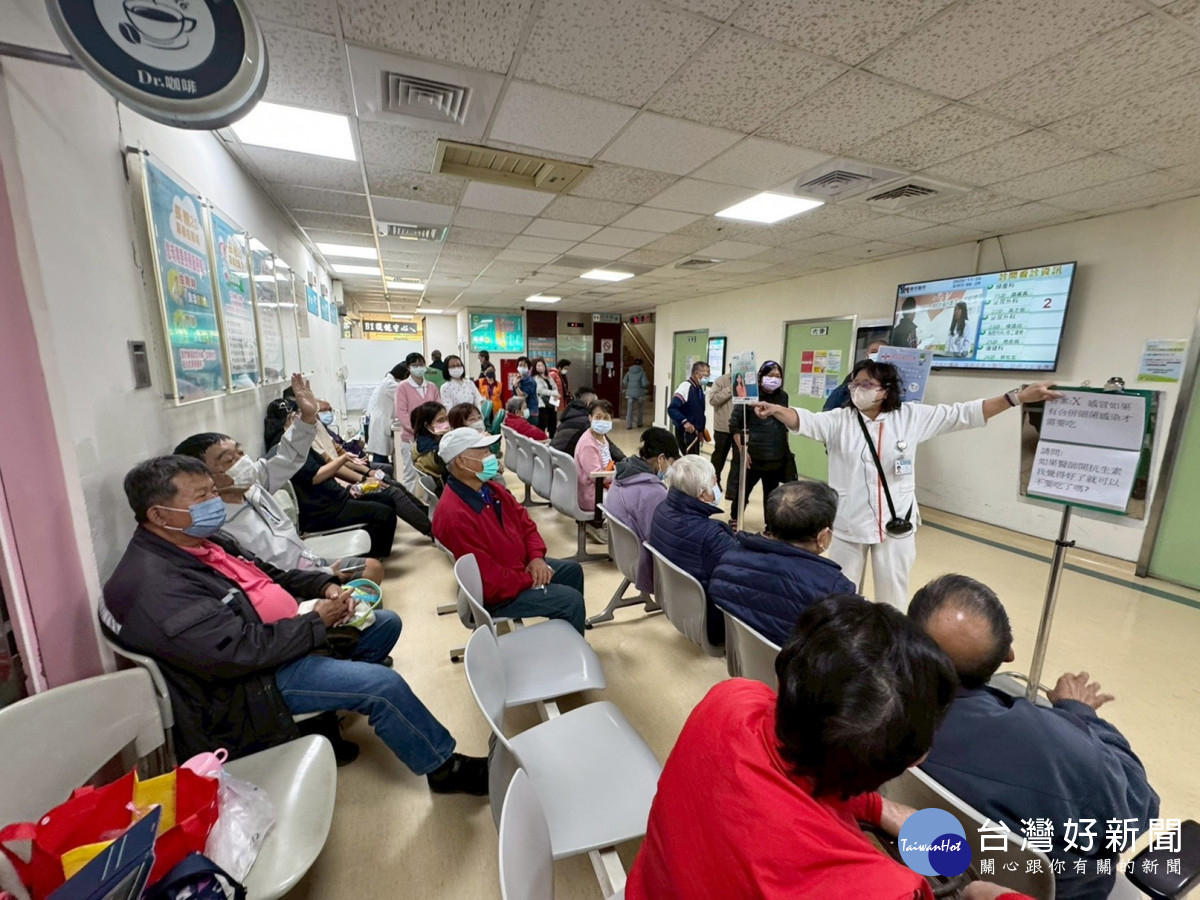 嘉義市府衛生局攜手醫院，宣導「聰明用藥」四不一要原則／嘉義市府提供